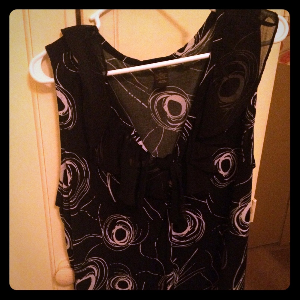 Lane Bryant, sleeveless, black and white. Very comfortable